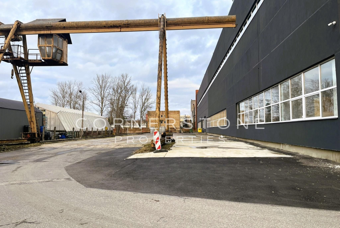 Noliktavu un ražošanas telpu komplekss Uriekstes 4A