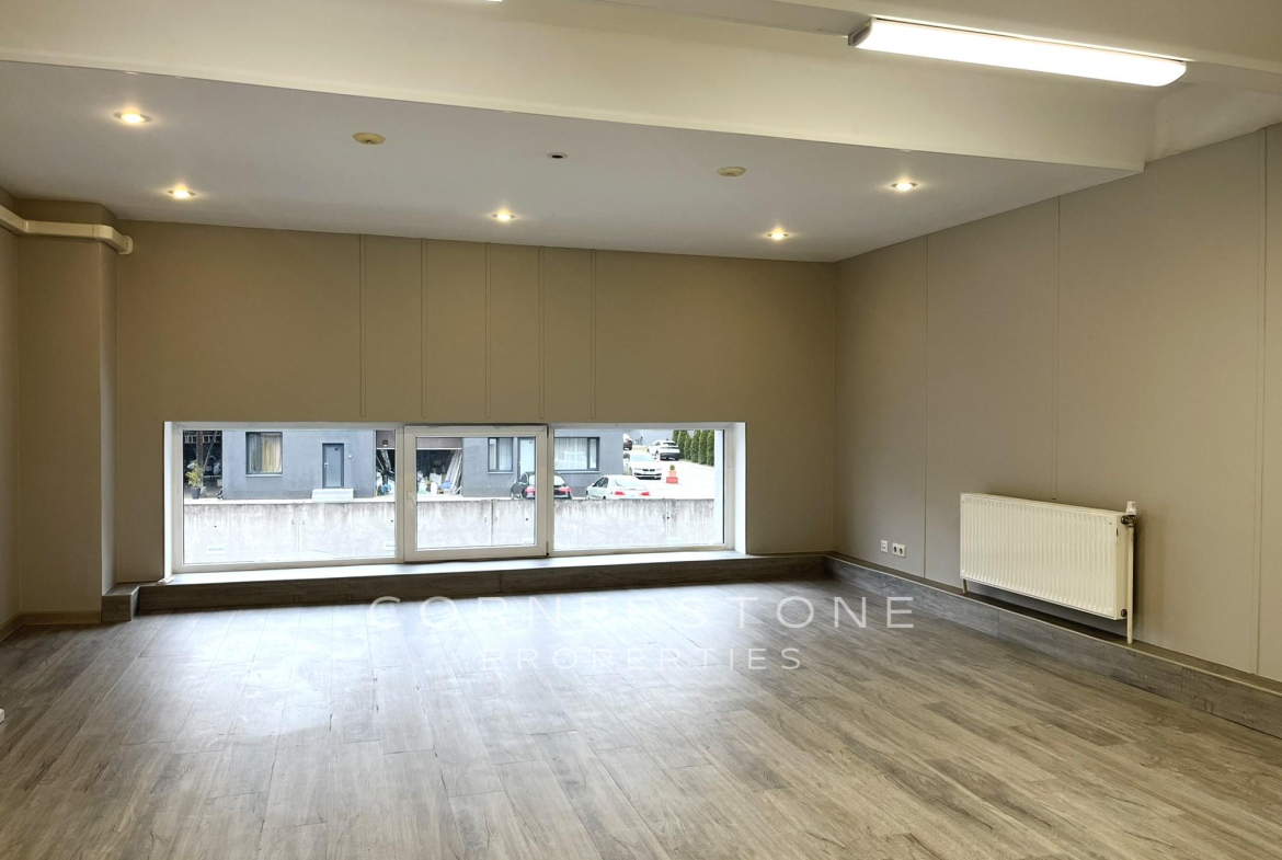 Birojs 51 m², Mazā Krasta ielā 83