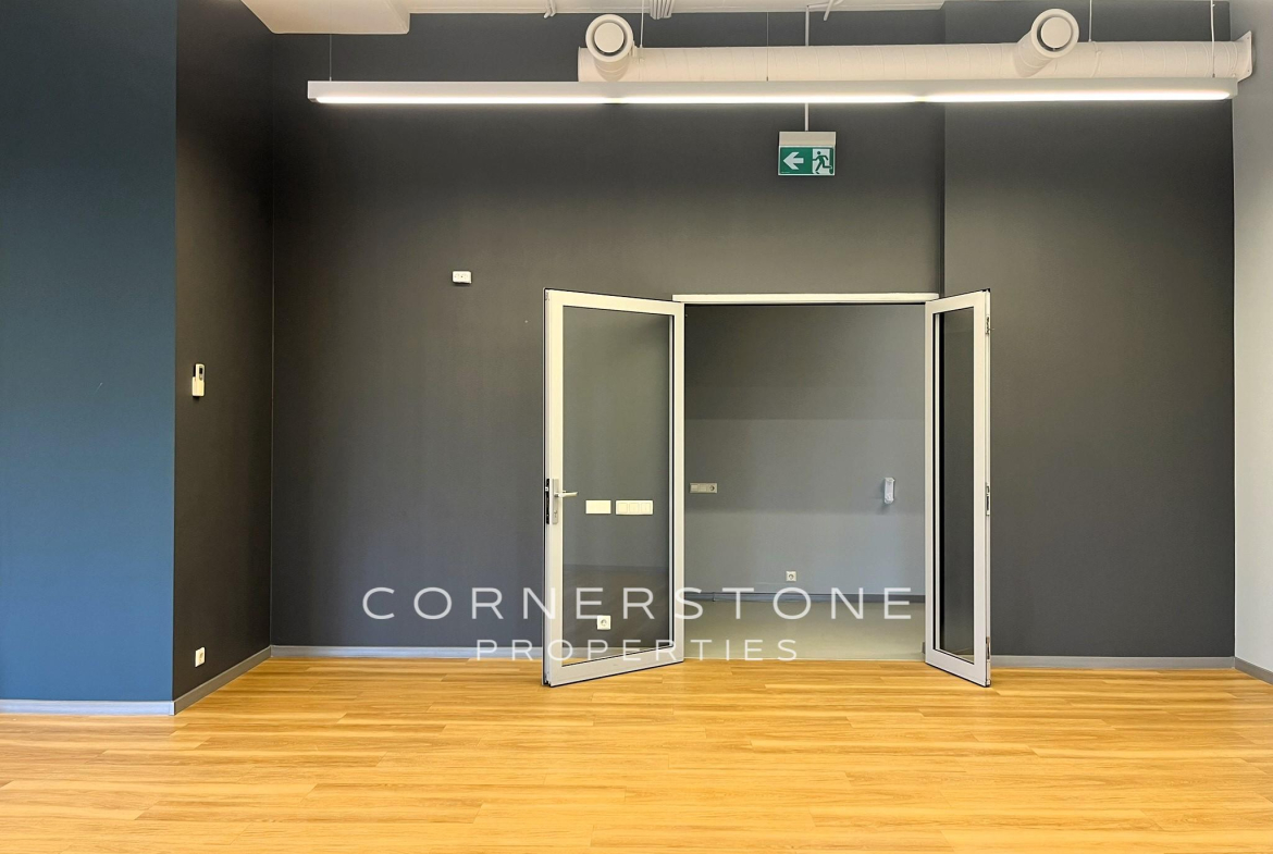 Birojs 354 m², Toma ielā 4