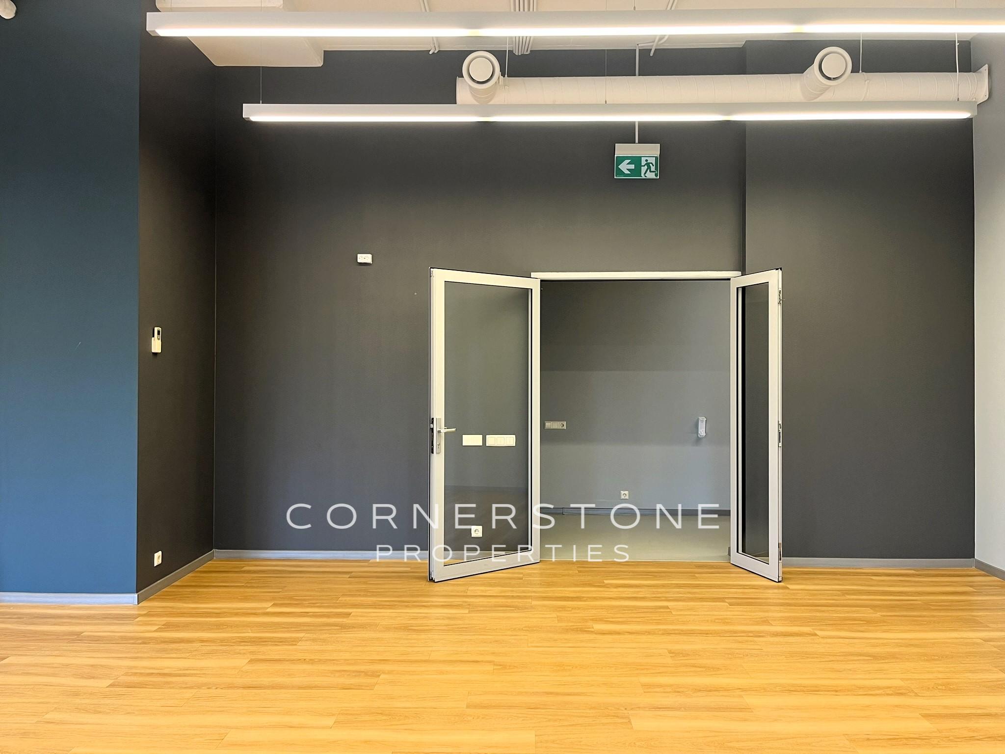 Birojs 354 m², Toma ielā 4