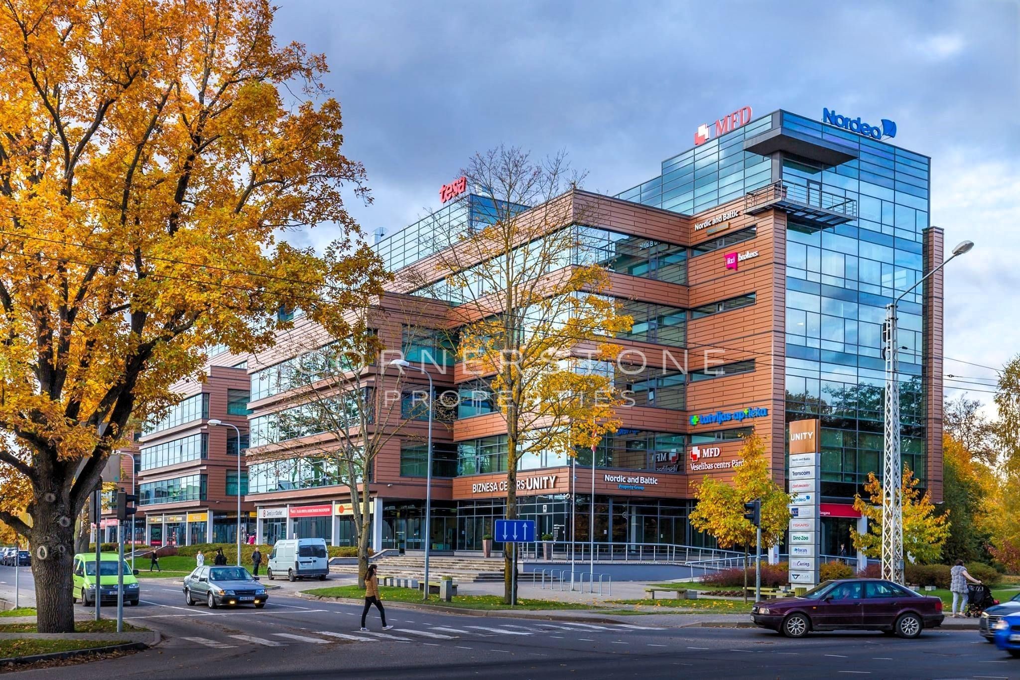 Biroja telpas 136 m², Vienības gatvē 109