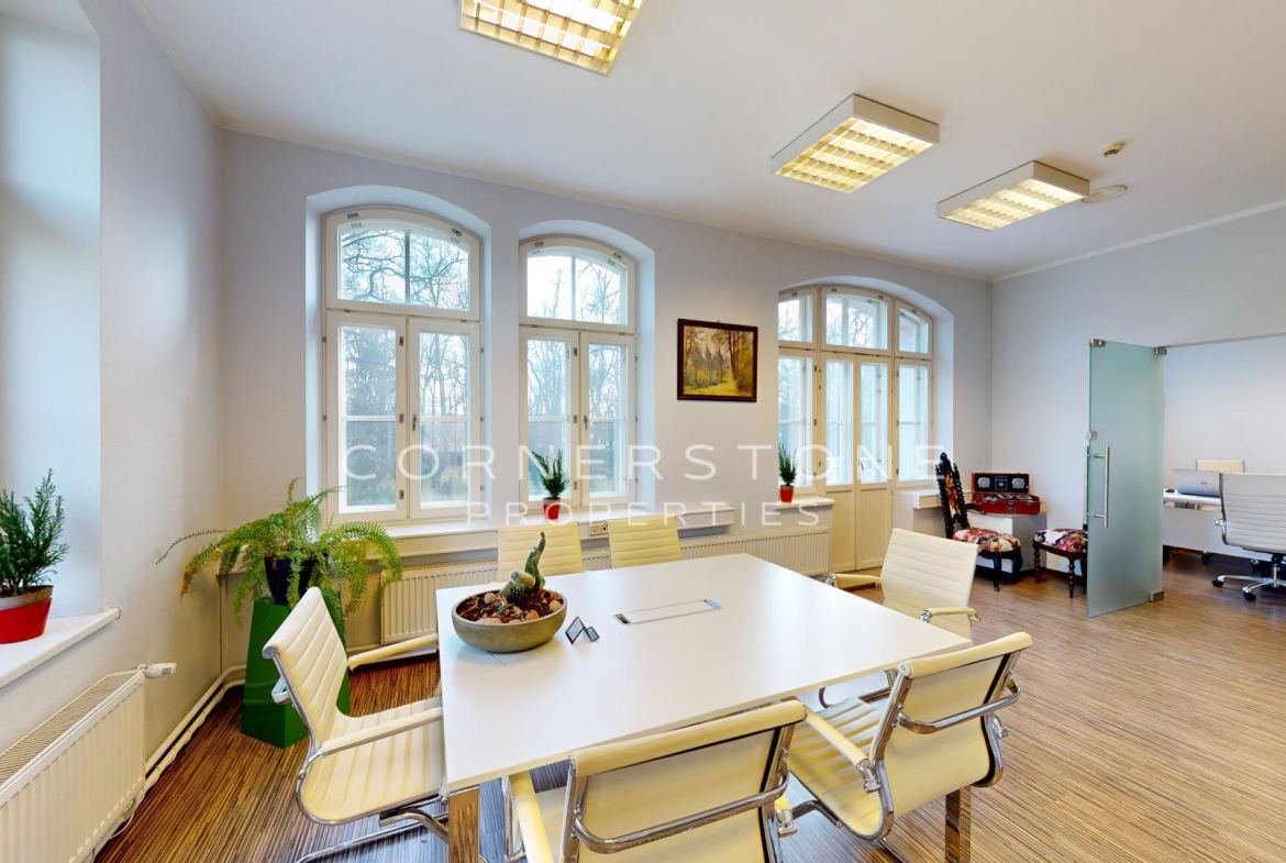 Renovēts biroju komplekss Torņkalnā