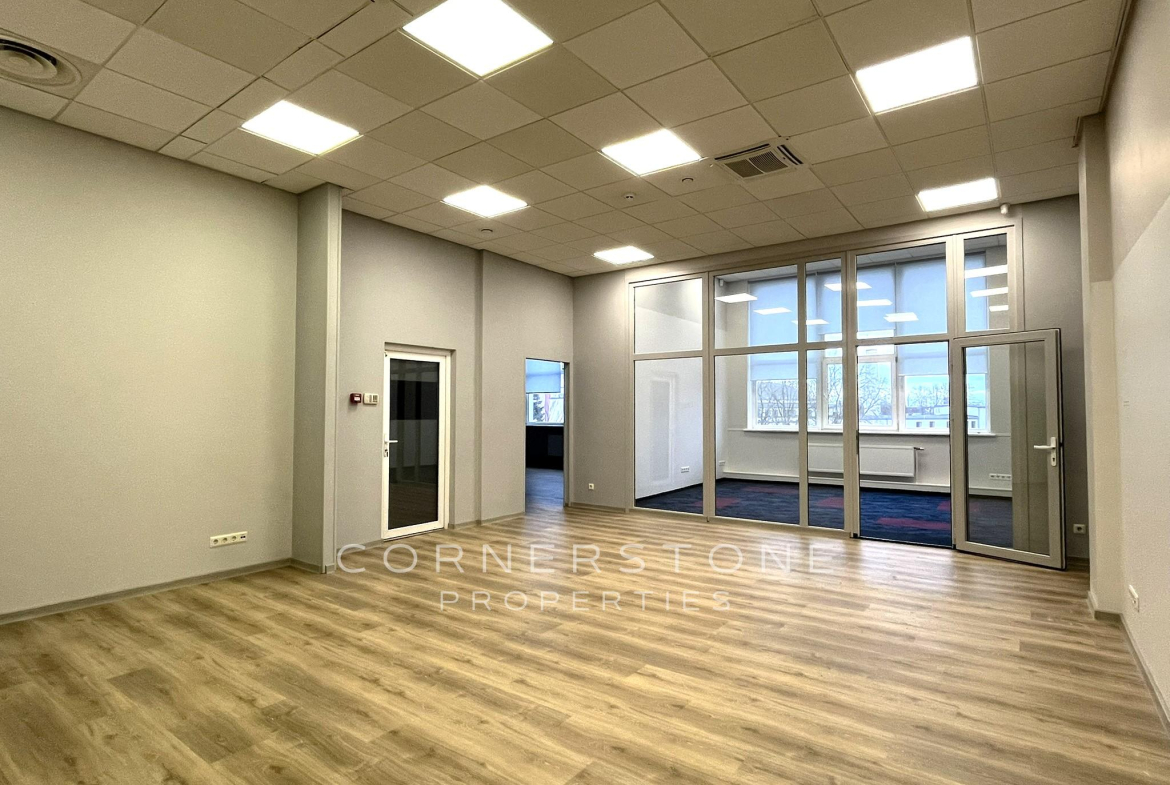 Birojs 104,5 m², Mazā Krasta ielā 83