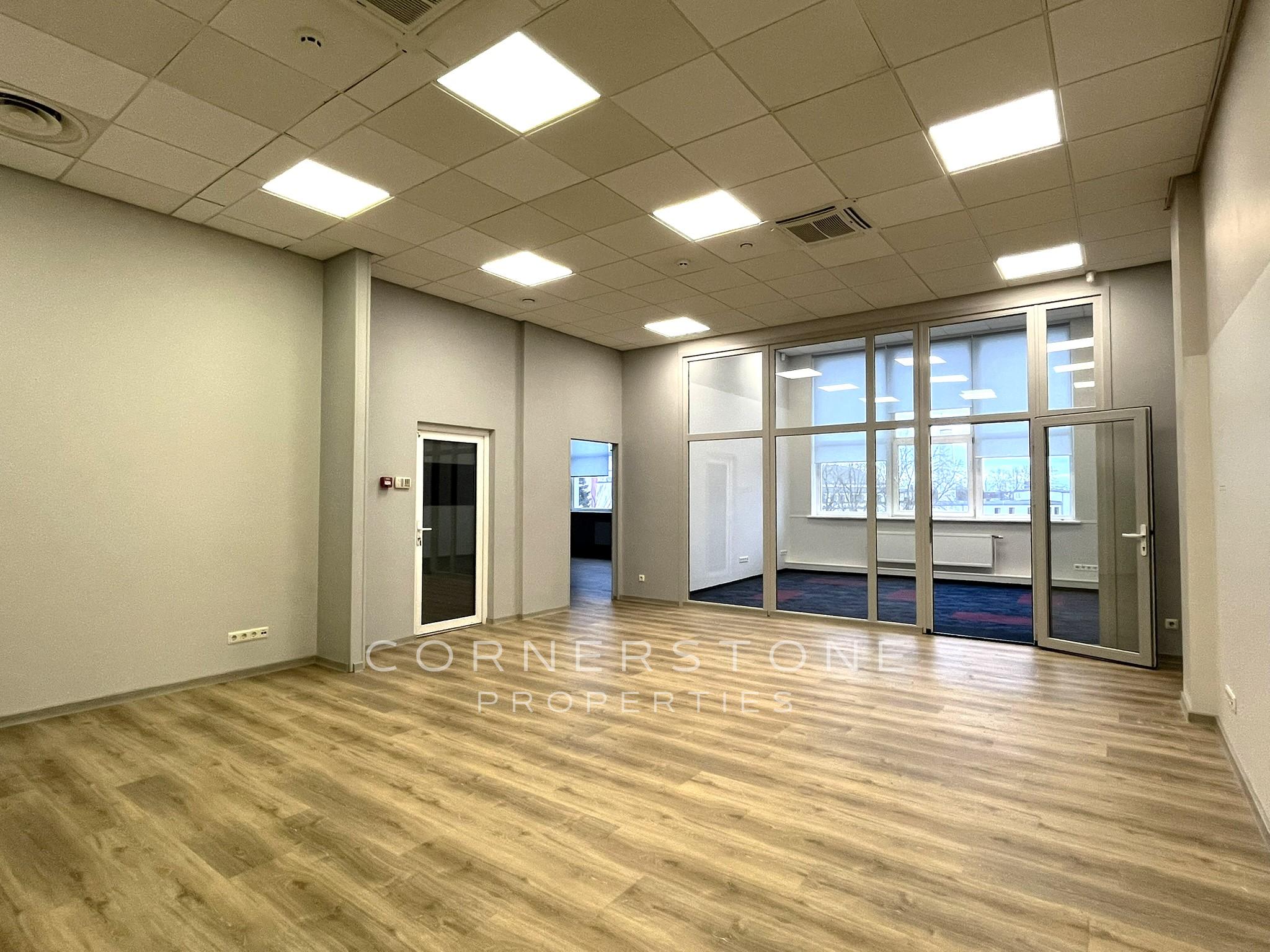 Birojs 104,5 m², Mazā Krasta ielā 83