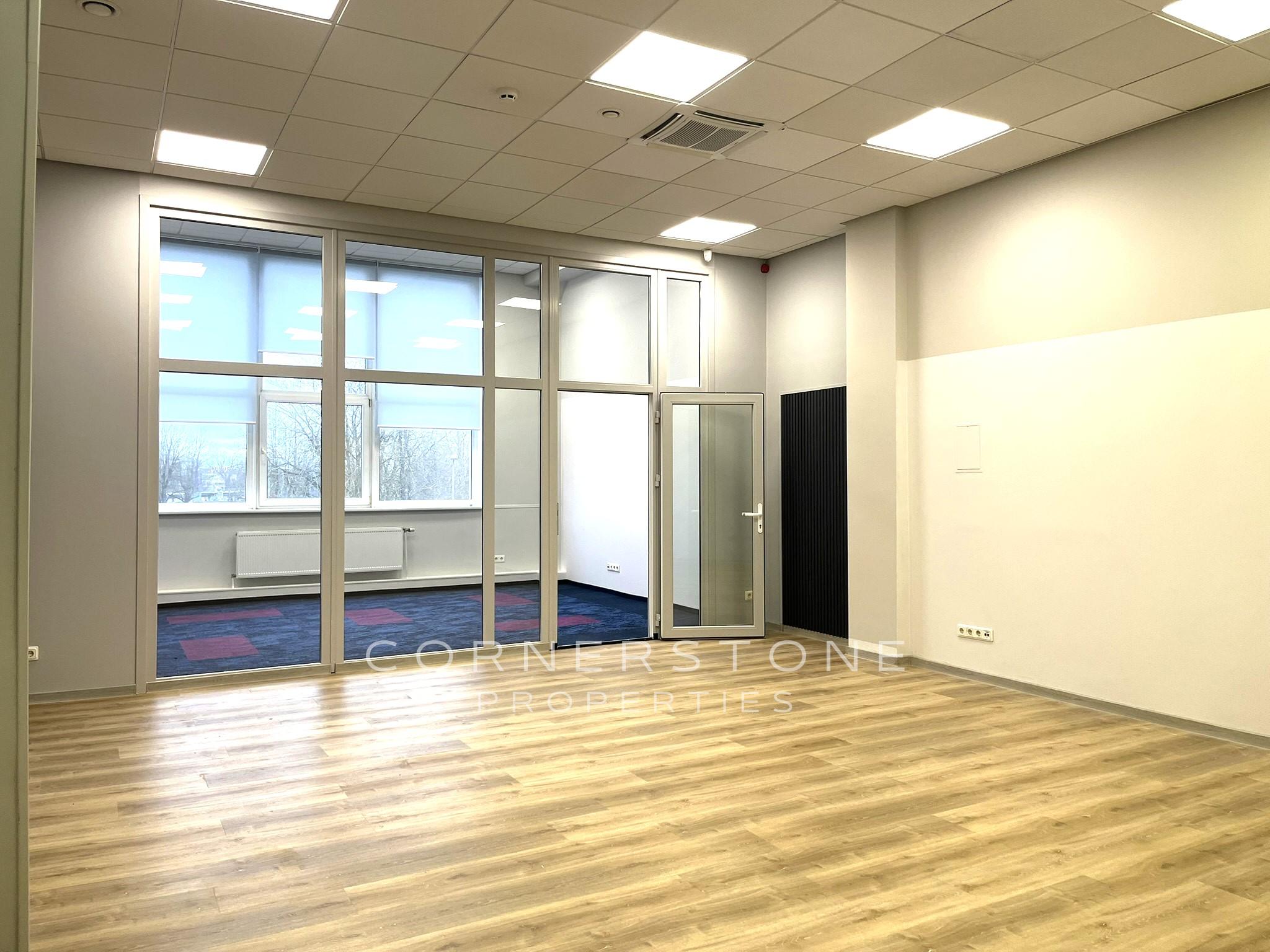 Birojs 104,5 m², Mazā Krasta ielā 83