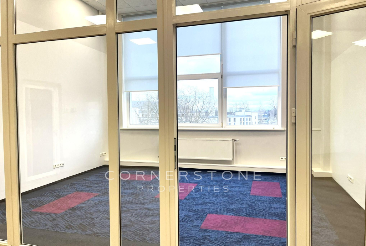 Birojs 104,5 m², Mazā Krasta ielā 83