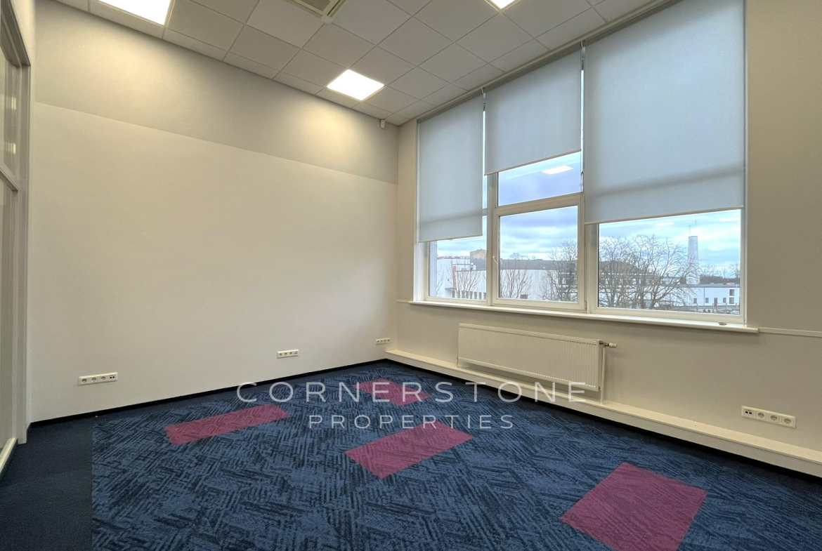 Birojs 104,5 m², Mazā Krasta ielā 83