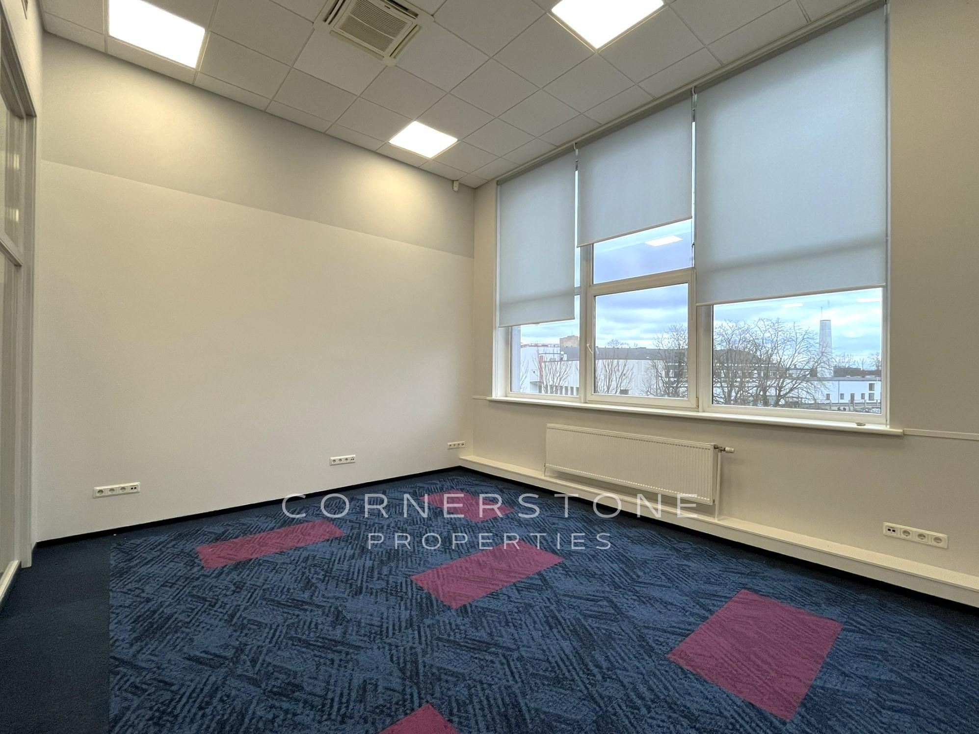 Birojs 104,5 m², Mazā Krasta ielā 83
