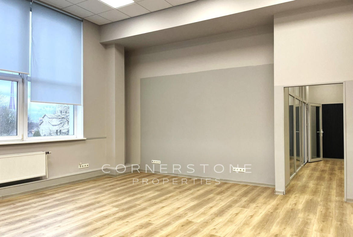 Birojs 104,5 m², Mazā Krasta ielā 83