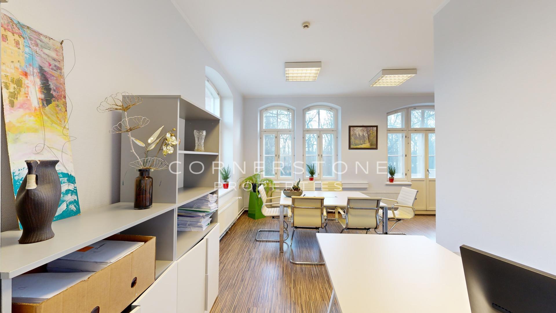 Renovēts biroju komplekss Torņkalnā
