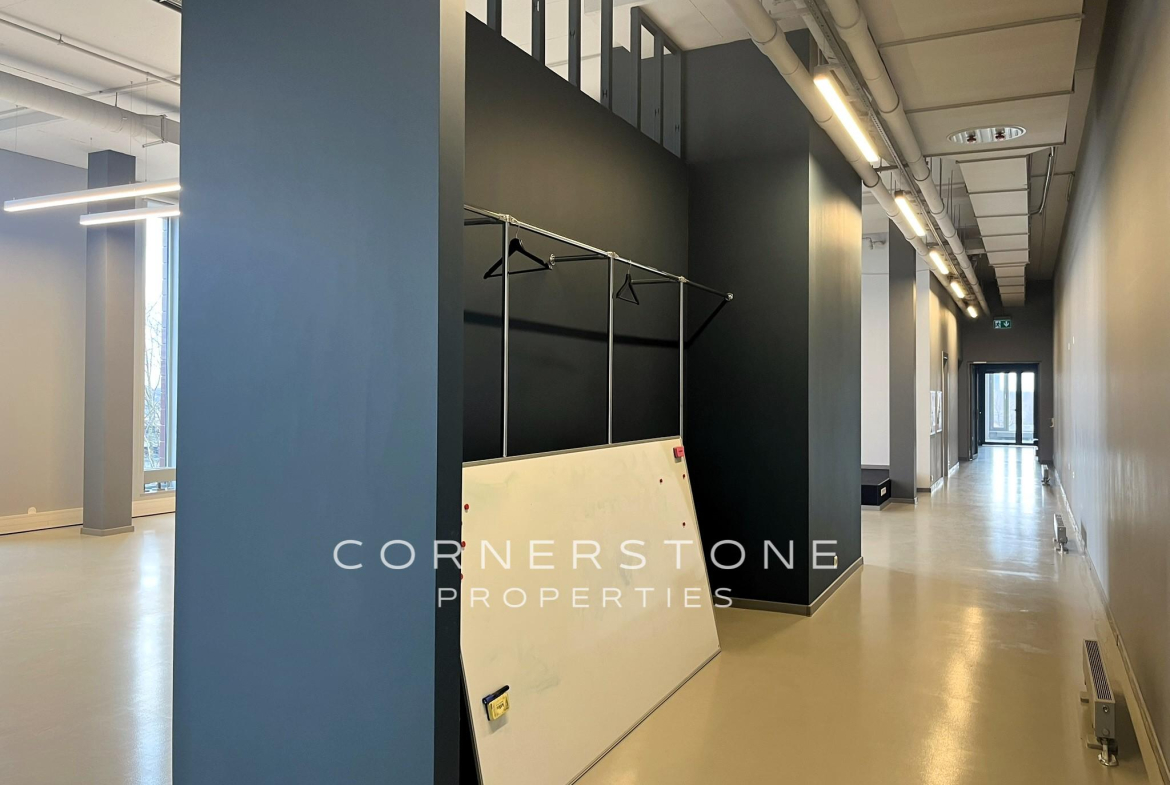 Birojs 354 m², Toma ielā 4