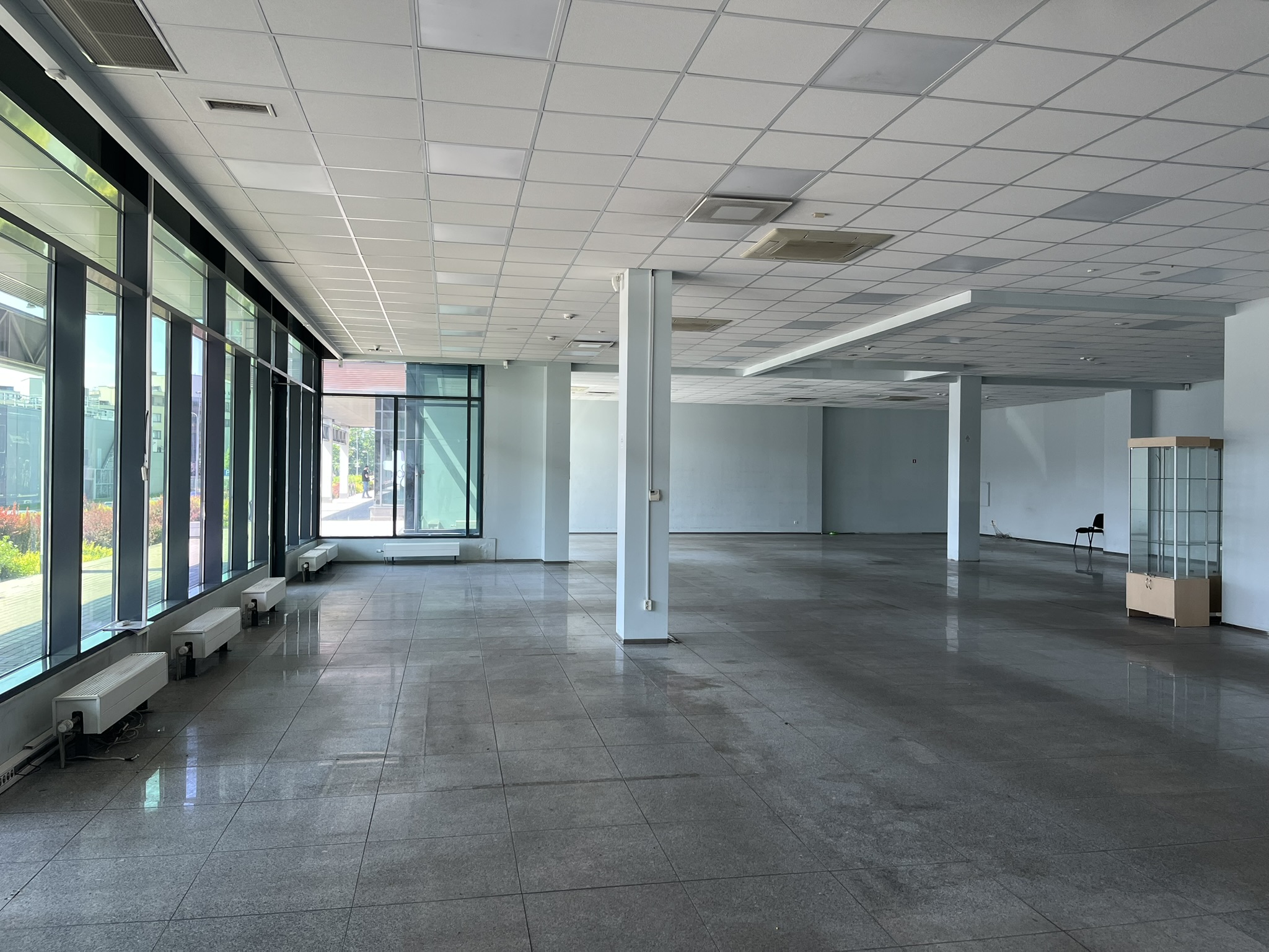 Telpu noma 330 m2, Vienības gatvē 109