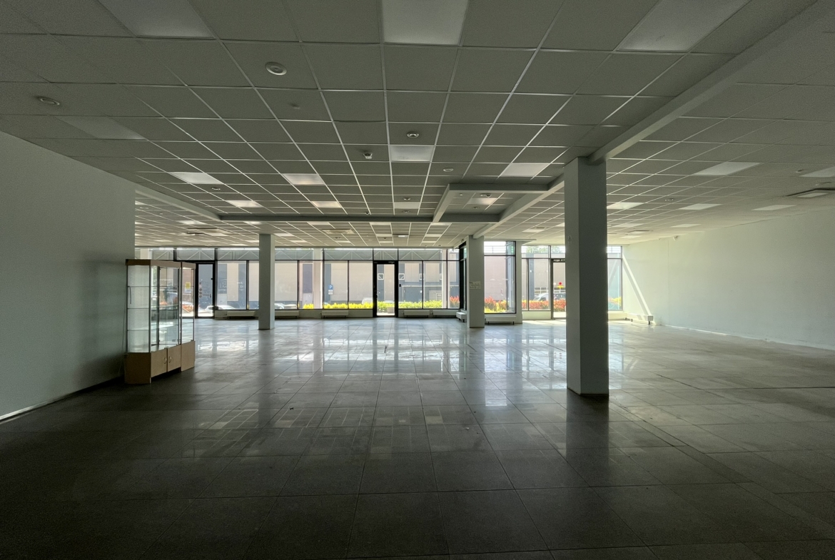 Telpu noma 330 m2, Vienības gatvē 109