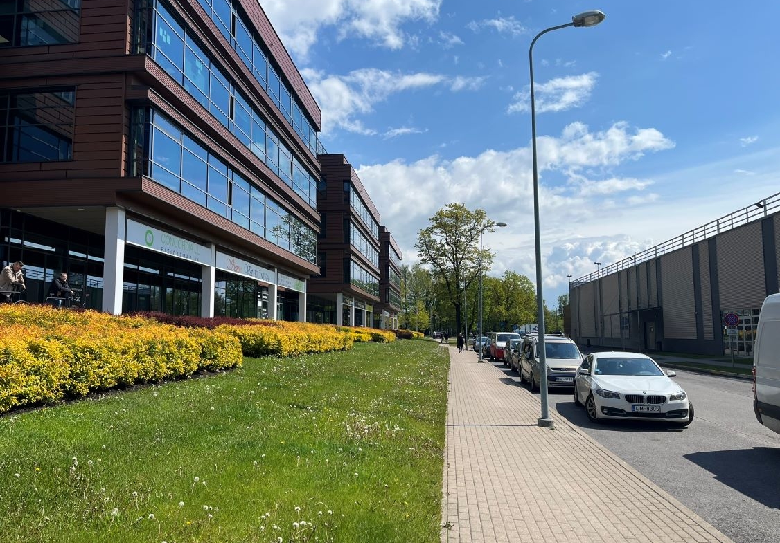 Telpu noma 330 m2, Vienības gatvē 109