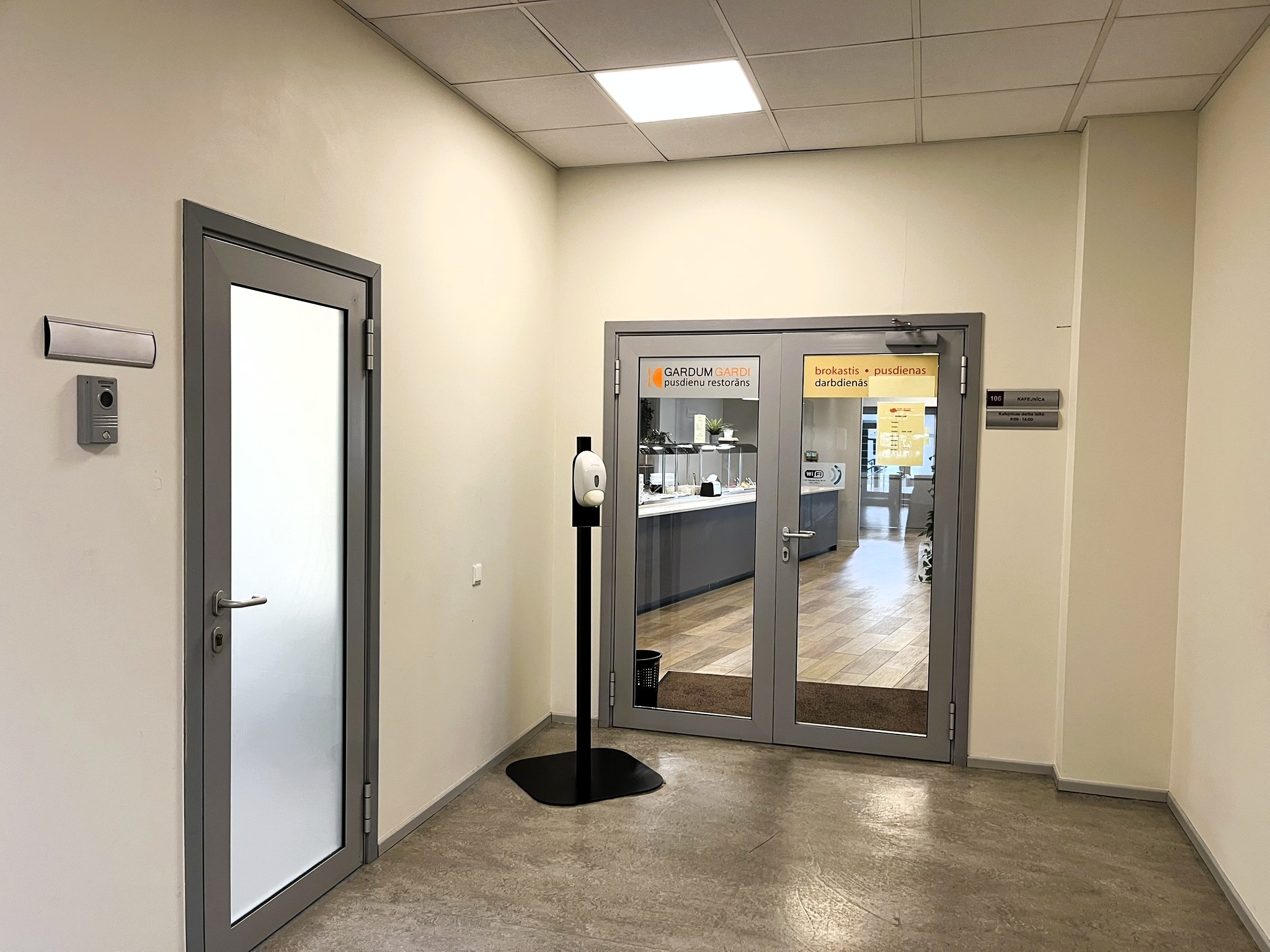 1g Biroja telpas 56 m2 Ulbrokas ielā 23