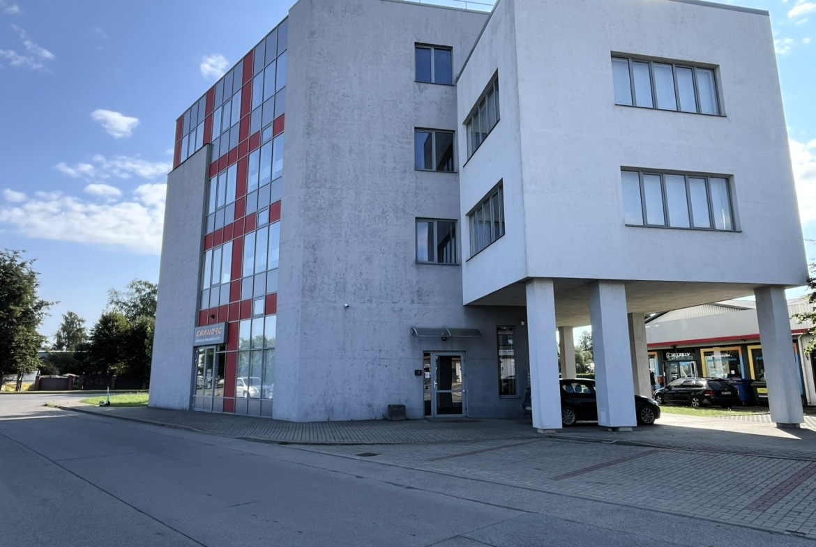 Biroju ēka Dārzciema ielā 56A