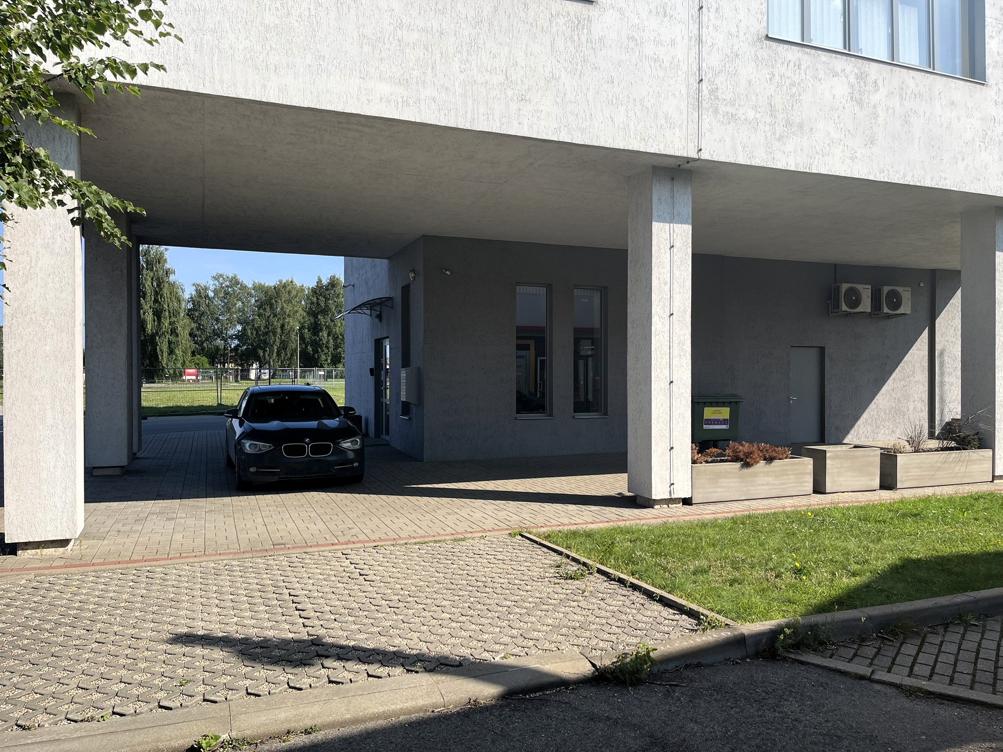 Biroju ēka Dārzciema ielā 56A