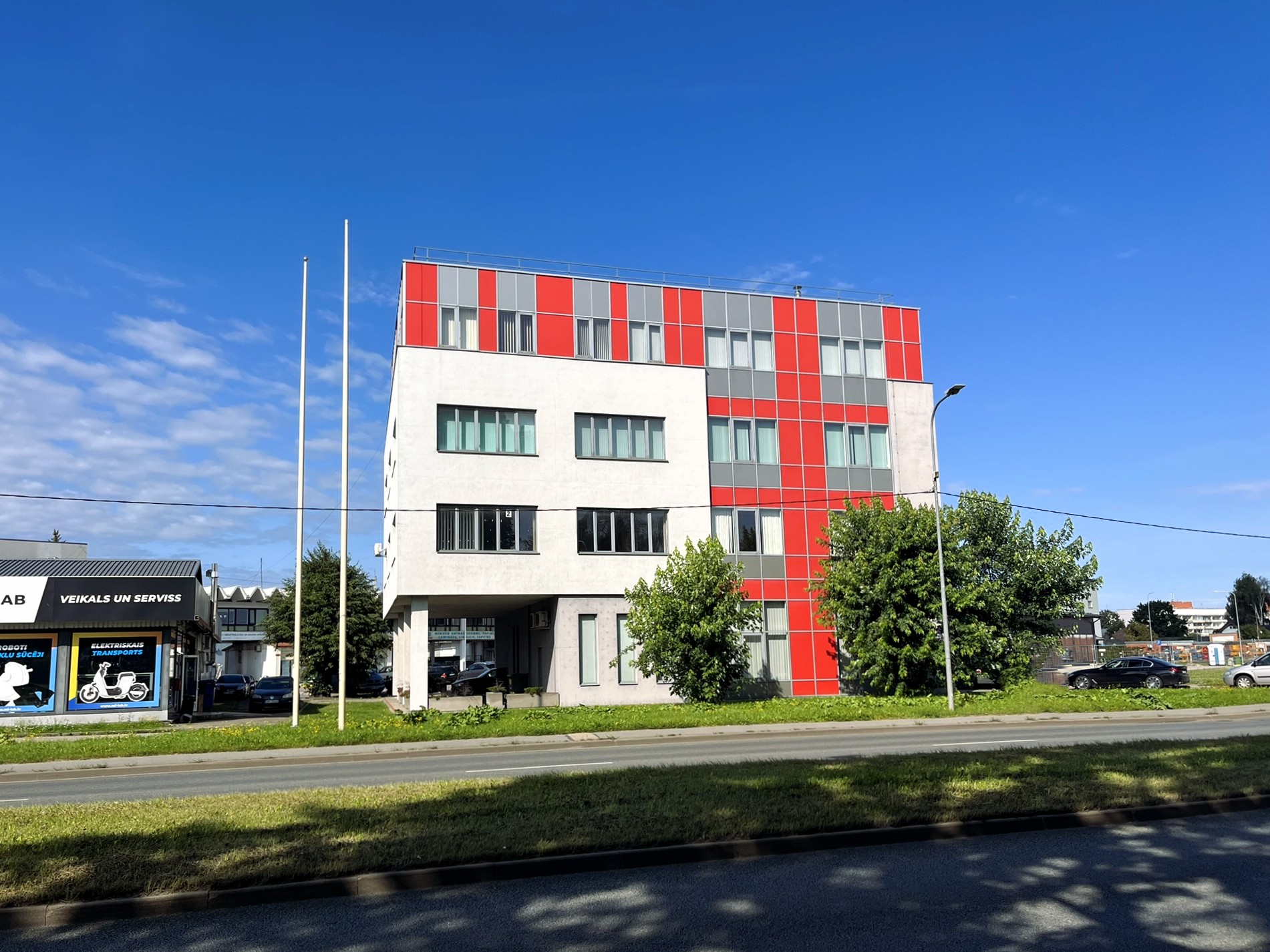 Biroju ēka Dārzciema ielā 56A