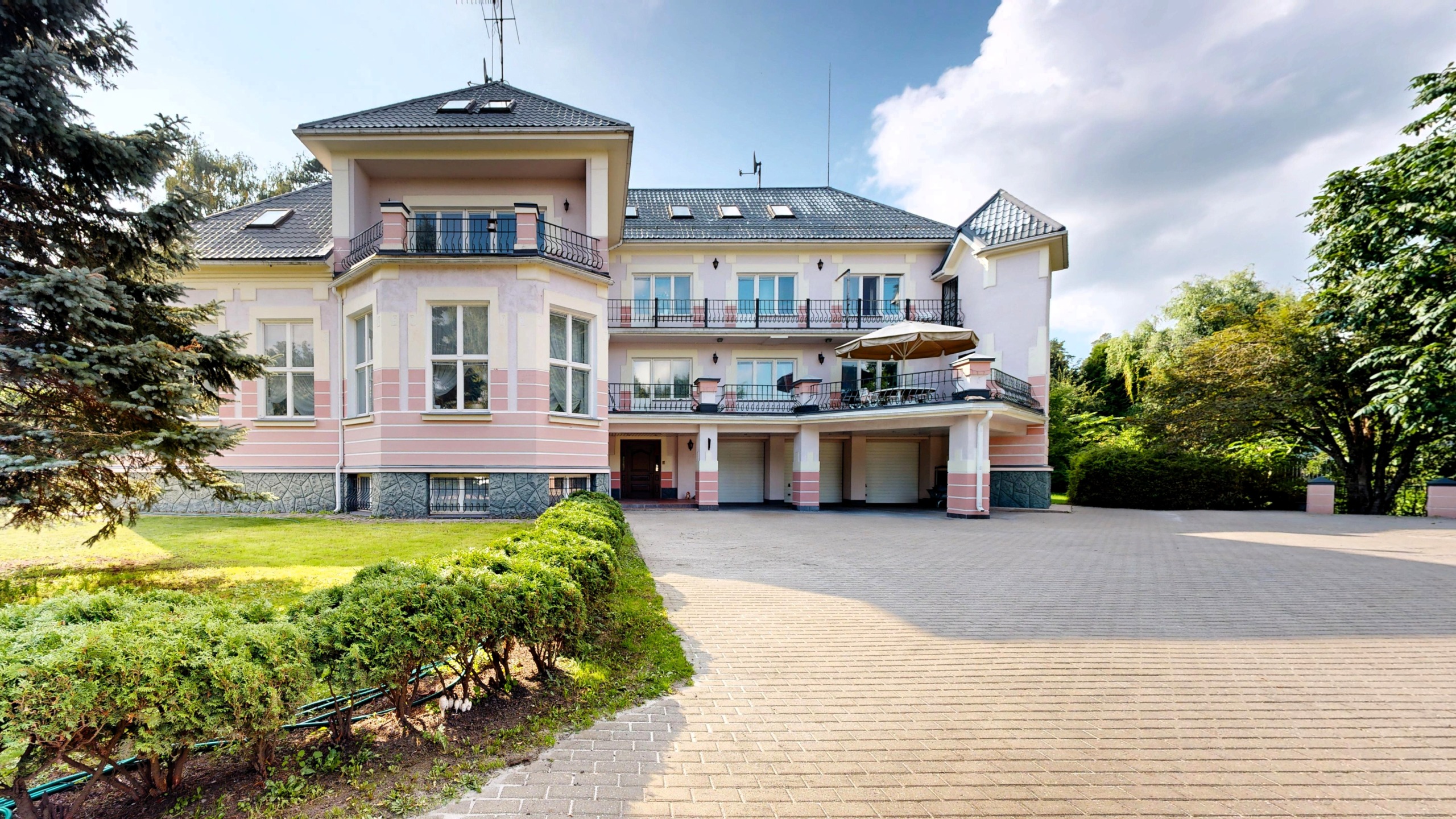 Ekskluzīvs īpašums Baltezera krastā