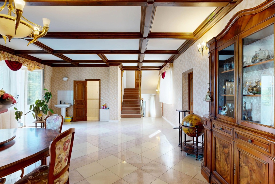 Ekskluzīvs īpašums Baltezera krastā