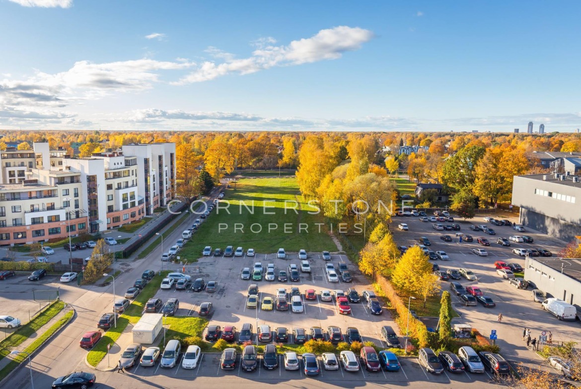 Biroja telpas 130 m2, Vienības gatvē 109