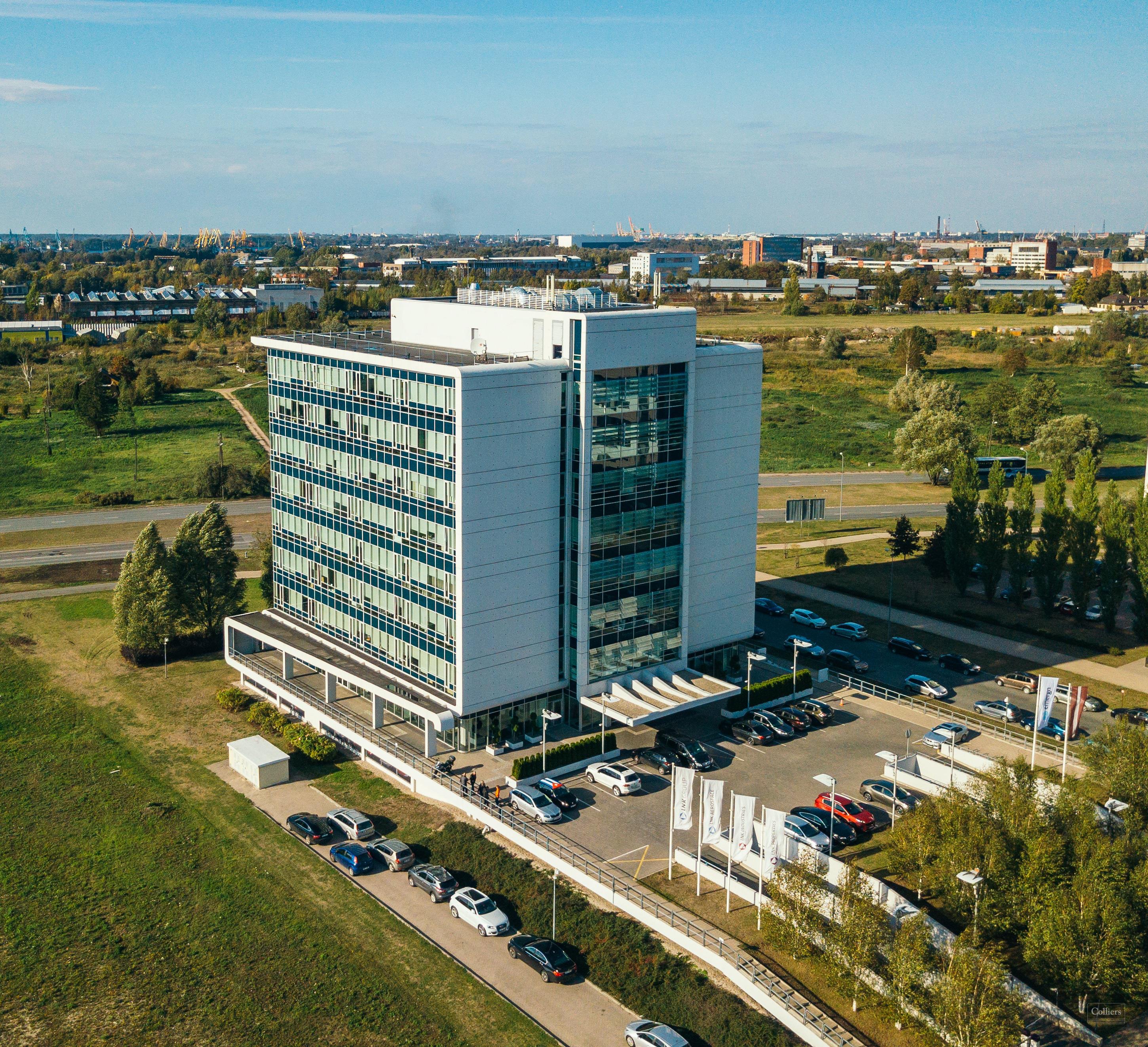 Biroja telpas 250 m2 S27 biroju ēkā