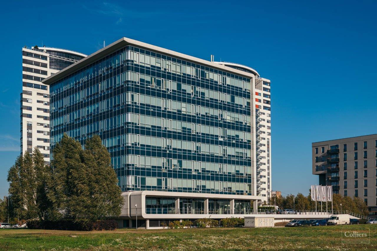 Biroja telpas 250 m2 S27 biroju ēkā