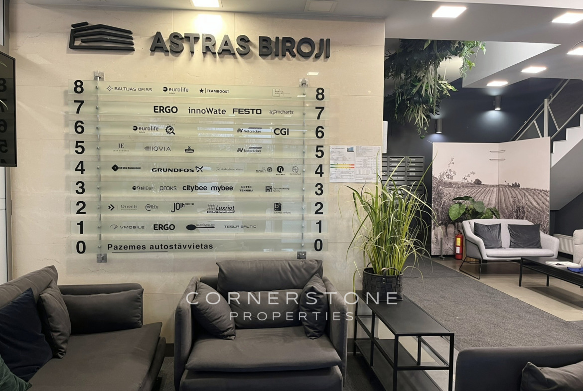 Biroja telpas 150m2 Astras ielā 8b