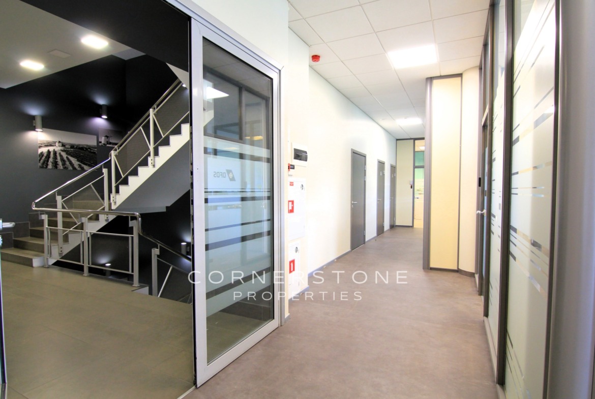 Biroja telpas 150m2 Astras ielā 8b