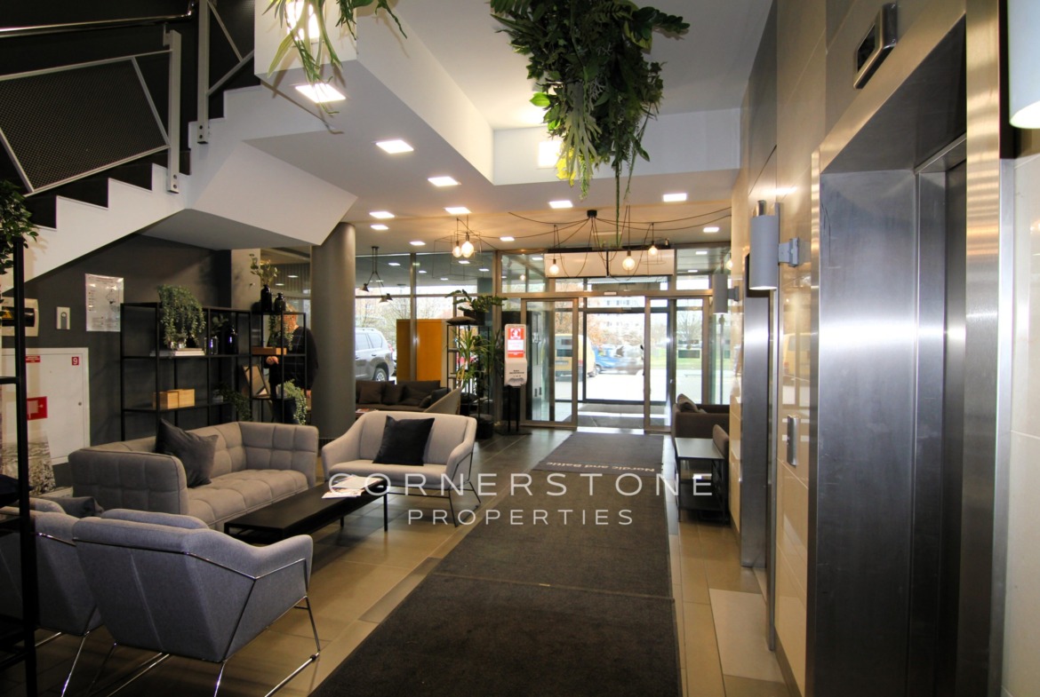 Biroja telpas 150m2 Astras ielā 8b
