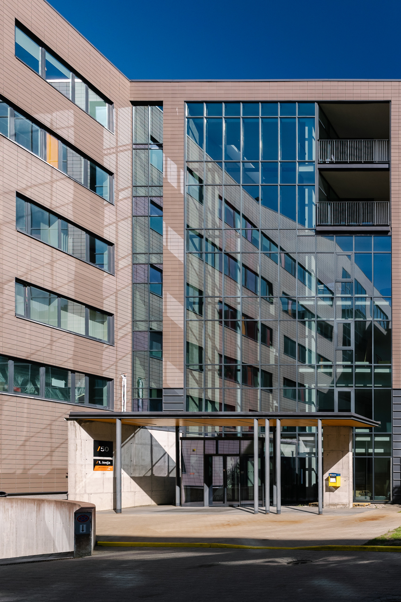 Biroja telpas 96 m2 Skanstes city