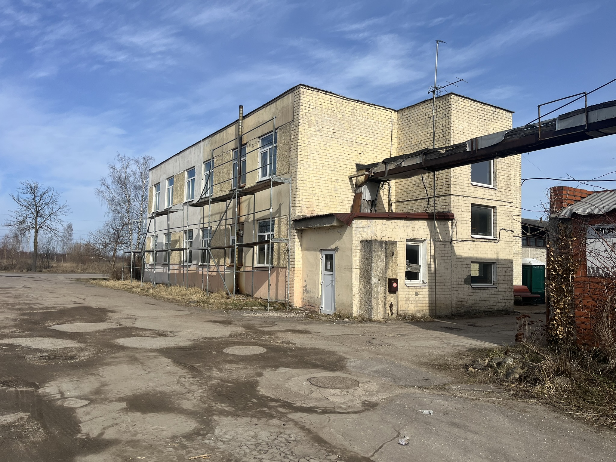 Industriālais kompleks Jūrmalā Meistaru ielā 1