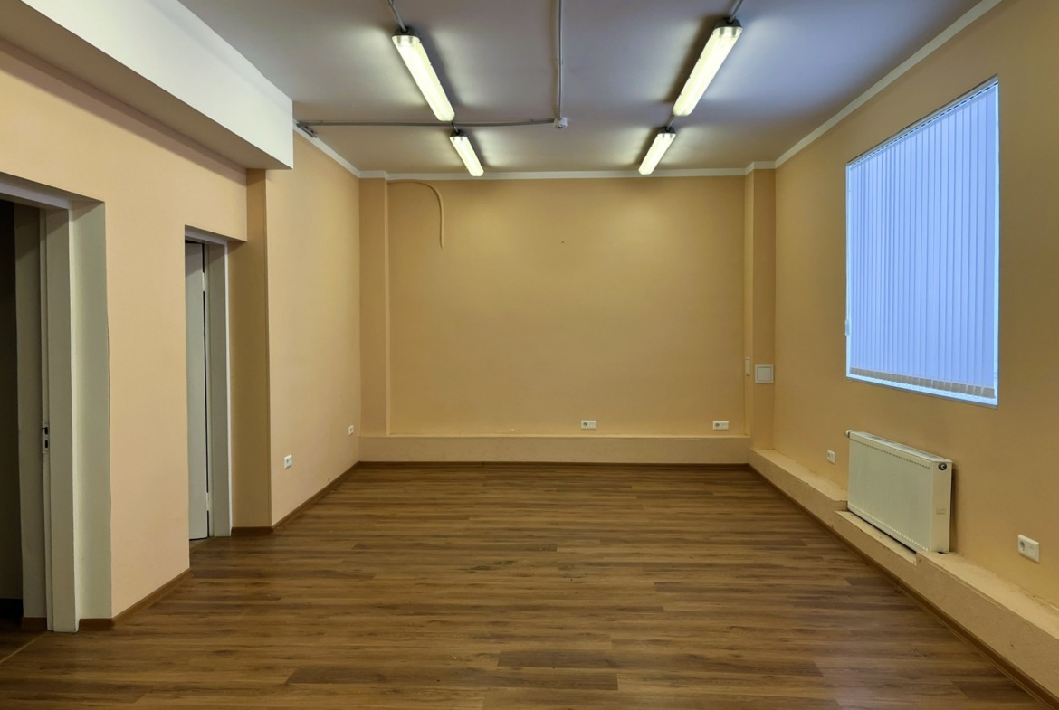 Iznomā biroja/noliktavas telpas Gāles ielā 27 Siguldā