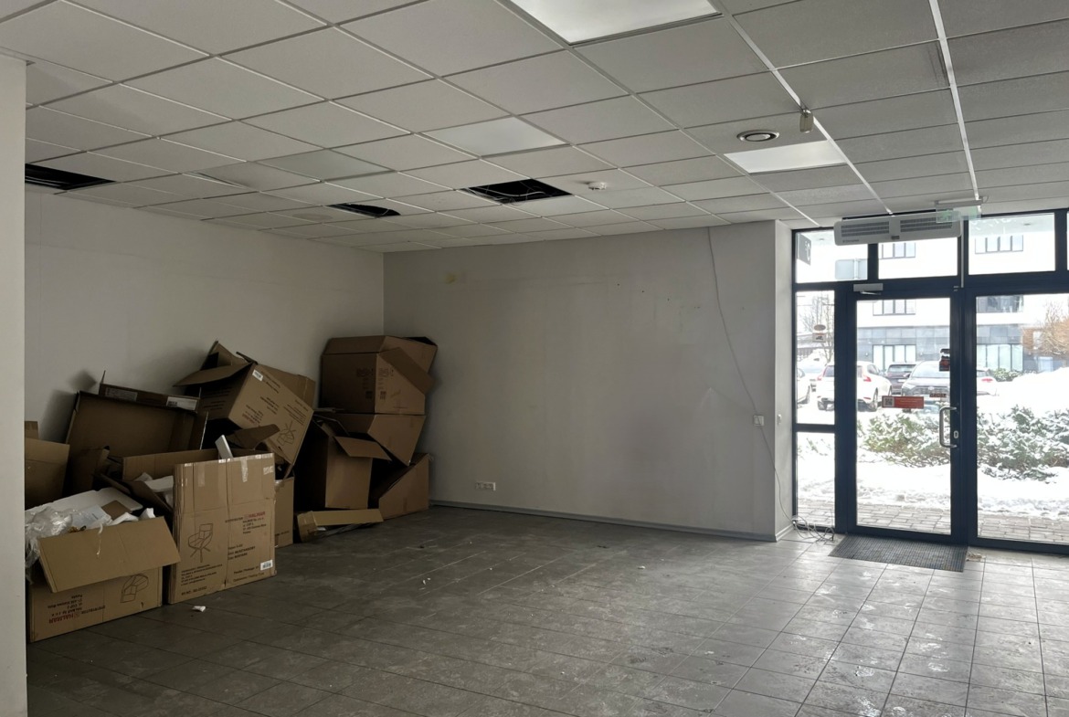 Biroja telpas 76m2 Mūkusalas Biznesa Centrā