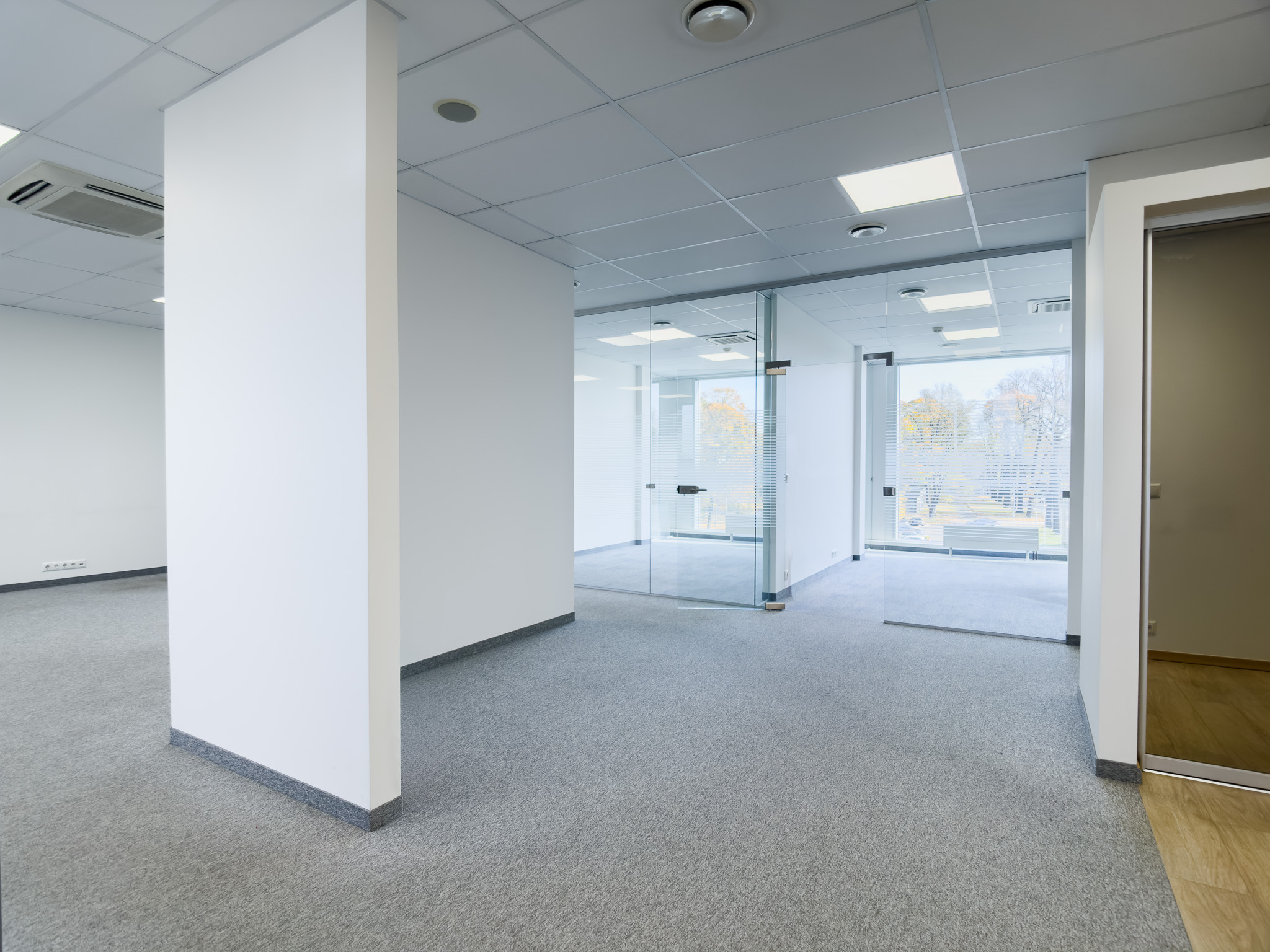 Biroja telpas 190 m2 Skanstes city