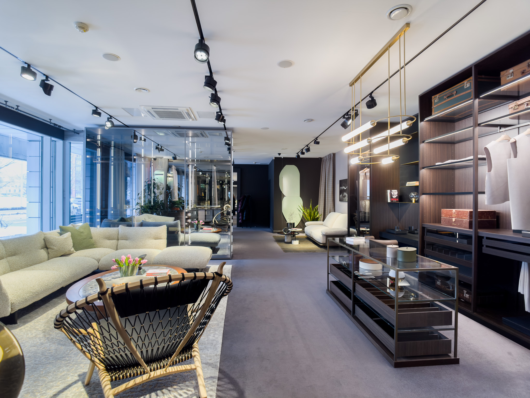 Komerctelpas 200 m2 showroom telpas Rīgā Skanstes City