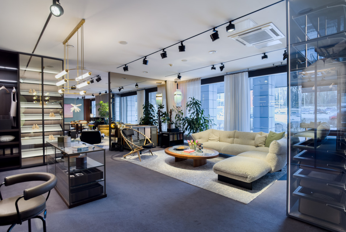 Komerctelpas 200 m2 showroom telpas Rīgā Skanstes City