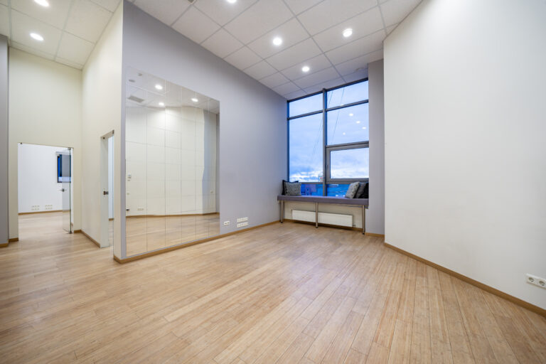 Biroju telpu noma 168m2 Uriekstes 2a