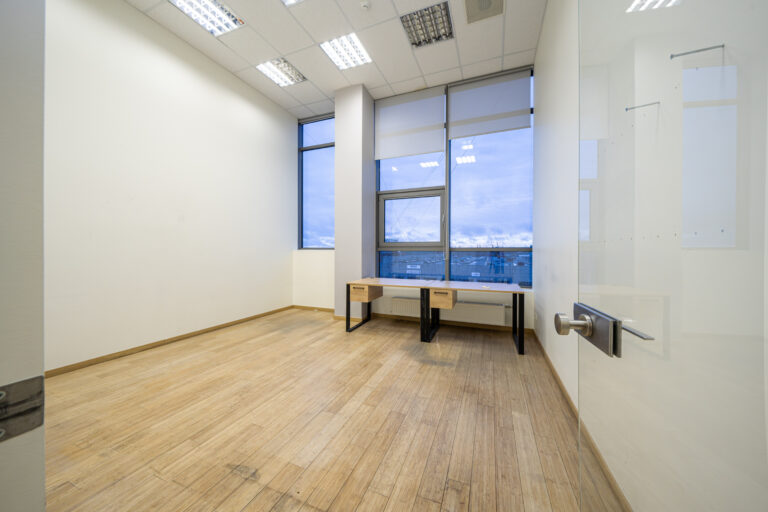 Biroju telpu noma 168m2 Uriekstes 2a
