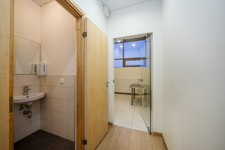 Biroju telpu noma 168m2 Uriekstes 2a