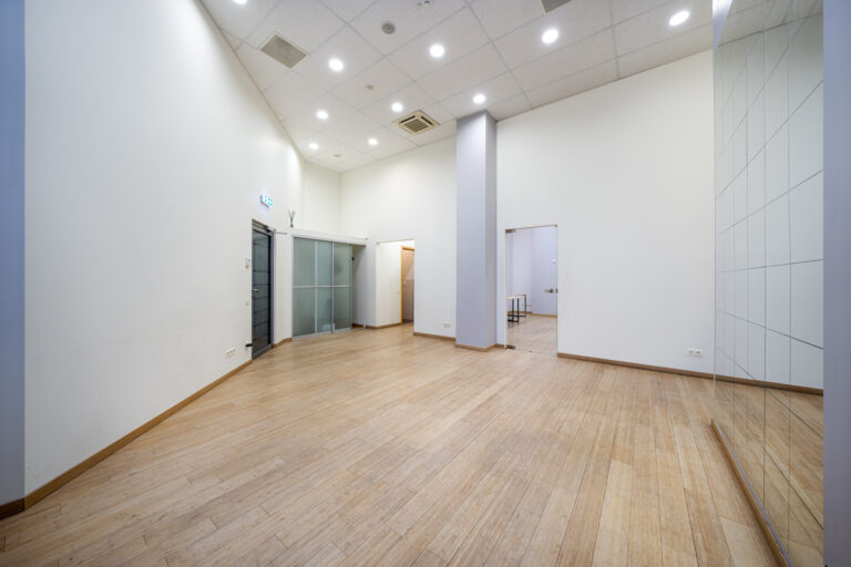 Biroju telpu noma 168m2 Uriekstes 2a