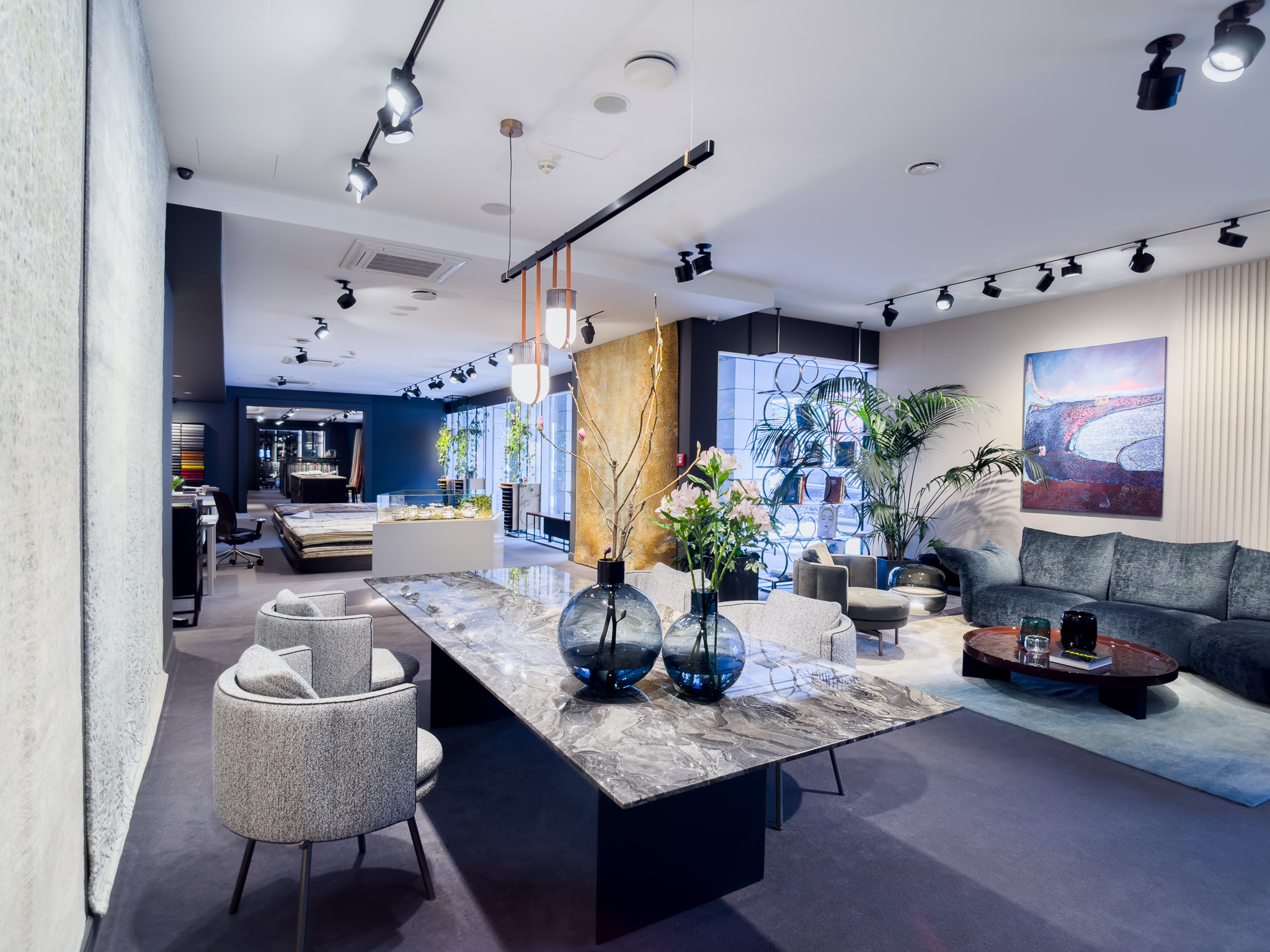 Komerctelpas 200 m2 showroom telpas Rīgā Skanstes City