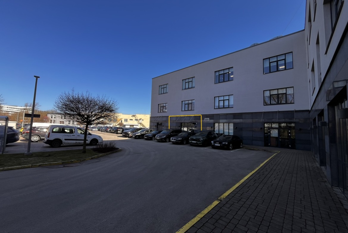 Biroja telpas 76m2 Mūkusalas Biznesa Centrā